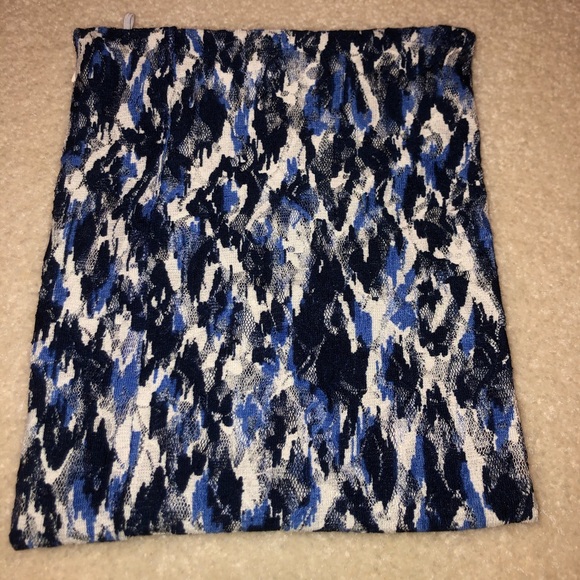 scarf - Picture 2 of 2